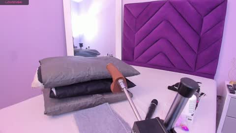 maddyjohnsonn online show from 20, 1, 2025