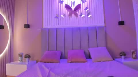 Maddy  online show from 1, 4, 2026