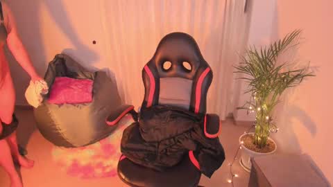 madelaine_taylor online show from 21, 1, 2025