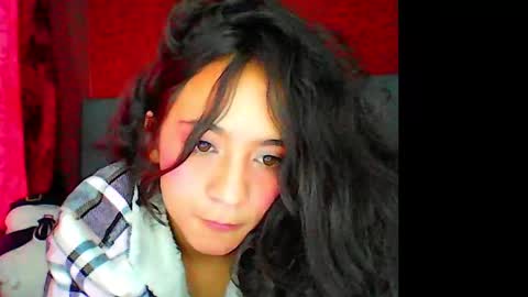 Snapshot of madelainee_buk chatting on 18, 12, 2024 Buk online show from 18, 12, 2024