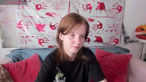 madelaines online show from 25, 10, 2025