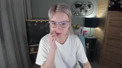 madelaines online show from 13, 1, 2026