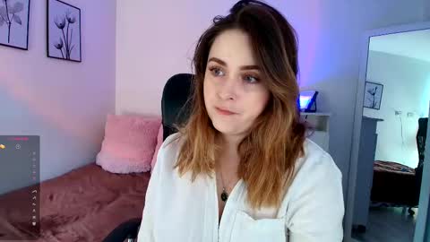 madelamee online show from 21, 9, 2025