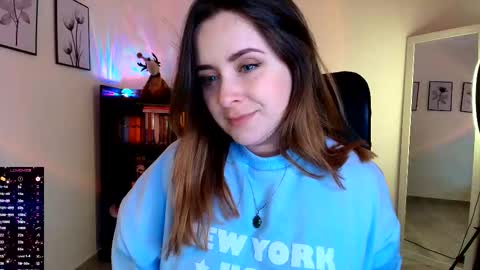 madelamee online show from 1, 12, 2025