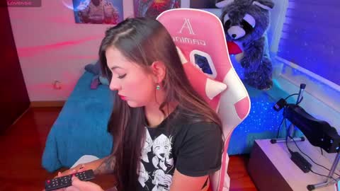 Snapshot of madeleine_shinobi chatting on 27, 1, 2025 Emily Only Fans online show from 27, 1, 2025