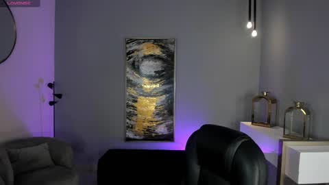 Snapshot of madelinefox_ chatting on 2, 3, 2025 Madeline online show from 2, 3, 2025