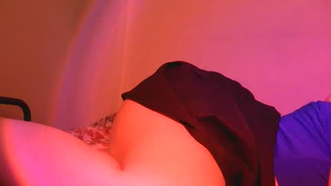 Snapshot of mademoiselle_mystique chatting on 5, 10, 2025 mademoiselle_mystique online show from 5, 10, 2025