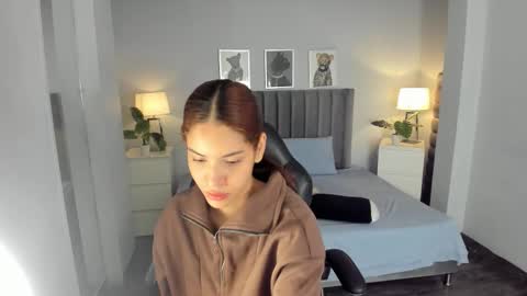 Madie  online show from 19, 10, 2025