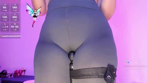 Madisson Smith  online show from 24, 11, 2025