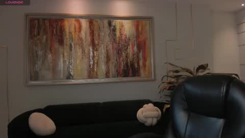 Maddi Collins online show from 12, 2, 2026