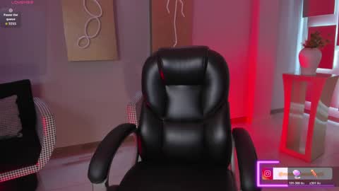 Maddi Collins online show from 3, 4, 2026