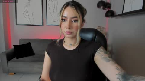 Maddi Collins online show from 22, 4, 2026