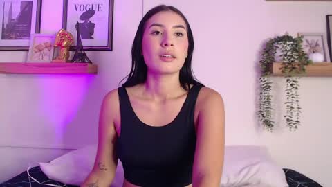 Snapshot of madissonkay chatting on 23, 4, 2026 online show from 23, 4, 2026