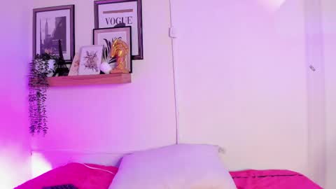 Snapshot of madissonkay chatting on 27, 5, 2026 online show from 27, 5, 2026