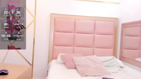 Snapshot of mady_edwards chatting on 14, 12, 2024 Mady online show from 14, 12, 2024