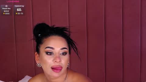 Snapshot of madyluxx chatting on 27, 6, 2026 MadyLuxx online show from 27, 6, 2026