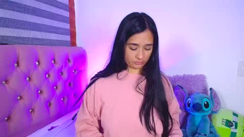 Snapshot of maeena chatting on 5, 3, 2025 maeena online show from 5, 3, 2025