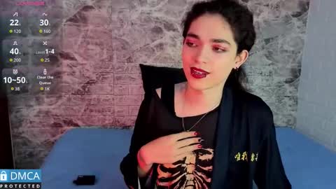 maevekuro online show from 15, 12, 2025