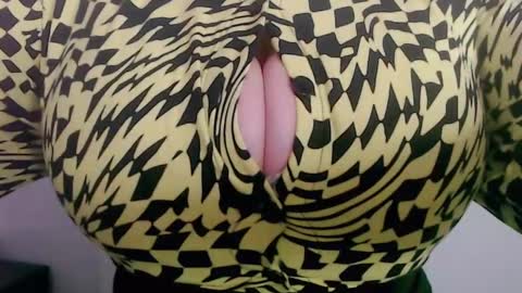 Maggie   online show from 22, 1, 2025