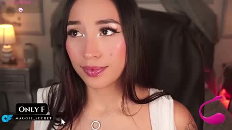   online show from 18, 9, 2025