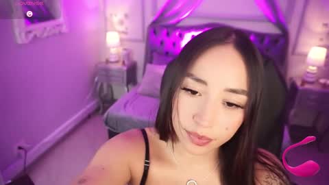   online show from 25, 9, 2025