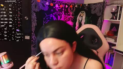 Claire online show from 13, 10, 2025