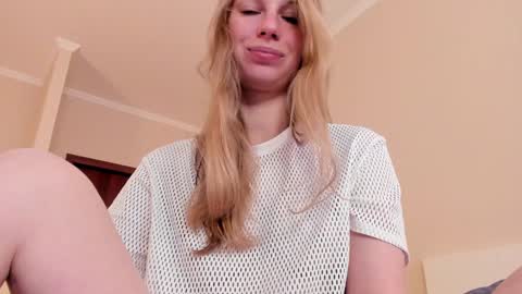 Snapshot of magic_couple13 chatting on 29, 11, 2025 Alice online show from 29, 11, 2025