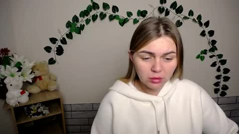 magic_katarina_ online show from 9, 12, 2024