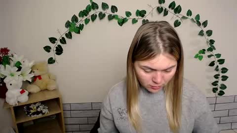 magic_katarina_ online show from 12, 12, 2024