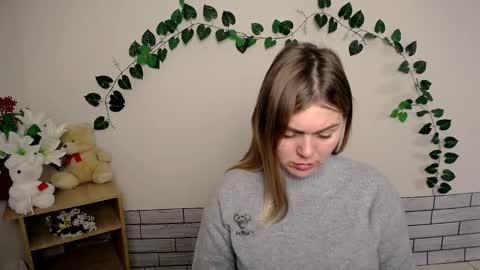 magic_katarina_ online show from 17, 12, 2024