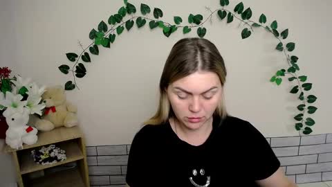 magic_katarina_ online show from 19, 12, 2024