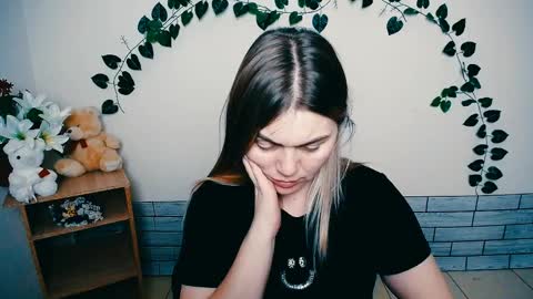 magic_katarina_ online show from 10, 2, 2025