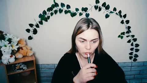 magic_katarina_ online show from 5, 3, 2025