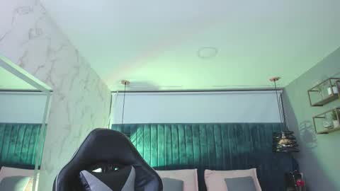 Snapshot of magic_sofii chatting on 14, 10, 2025 S online show from 14, 10, 2025