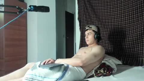 Snapshot of magic_tony chatting on 17, 2, 2025 Tony Hoffa online show from 17, 2, 2025