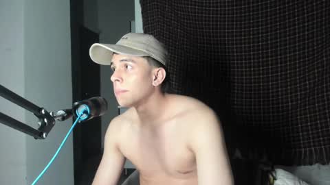 Snapshot of magic_tony chatting on 18, 2, 2025 Tony Hoffa online show from 18, 2, 2025