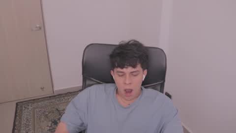 Snapshot of magic_tony chatting on 24, 9, 2025 Tony Hoffa online show from 24, 9, 2025