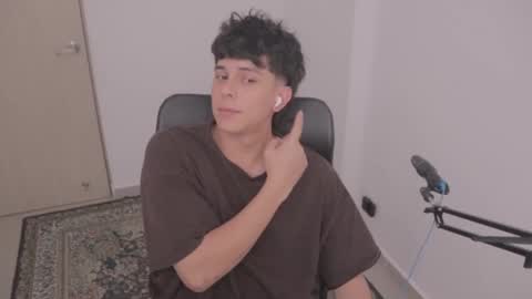 Snapshot of magic_tony chatting on 1, 10, 2025 Tony Hoffa online show from 1, 10, 2025