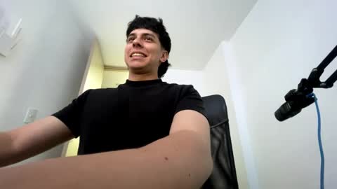 Snapshot of magic_tony chatting on 7, 10, 2025 Tony Hoffa online show from 7, 10, 2025