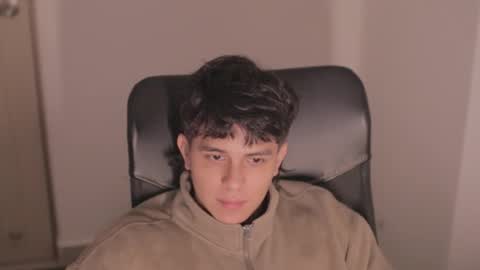 Snapshot of magic_tony chatting on 10, 10, 2025 Tony Hoffa online show from 10, 10, 2025