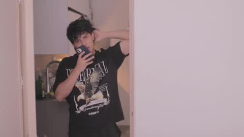 Snapshot of magic_tony chatting on 5, 11, 2025 Tony Hoffa online show from 5, 11, 2025