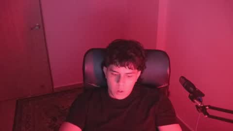 Snapshot of magic_tony chatting on 10, 11, 2025 Tony Hoffa online show from 10, 11, 2025