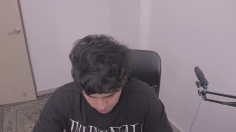 Snapshot of magic_tony chatting on 11, 11, 2025 Tony Hoffa online show from 11, 11, 2025