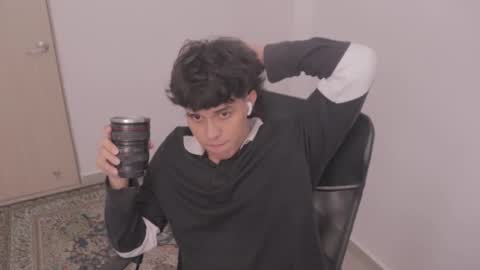 Snapshot of magic_tony chatting on 13, 11, 2025 Tony Hoffa online show from 13, 11, 2025