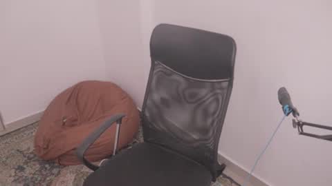 Snapshot of magic_tony chatting on 1, 12, 2025 Tony Hoffa online show from 1, 12, 2025