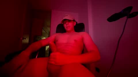 Snapshot of magic_tony chatting on 14, 12, 2025 Tony Hoffa online show from 14, 12, 2025