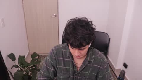 Snapshot of magic_tony chatting on 8, 2, 2026 Tony Hoffa online show from 8, 2, 2026