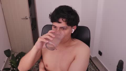 Snapshot of magic_tony chatting on 26, 2, 2026 Tony Hoffa online show from 26, 2, 2026