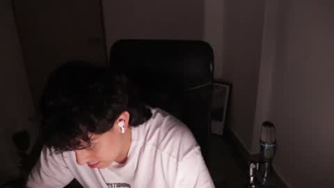 Snapshot of magic_tony chatting on 5, 3, 2026 Tony Hoffa online show from 5, 3, 2026