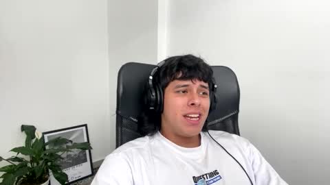 Snapshot of magic_tony chatting on 5, 4, 2026 Tony Hoffa online show from 5, 4, 2026